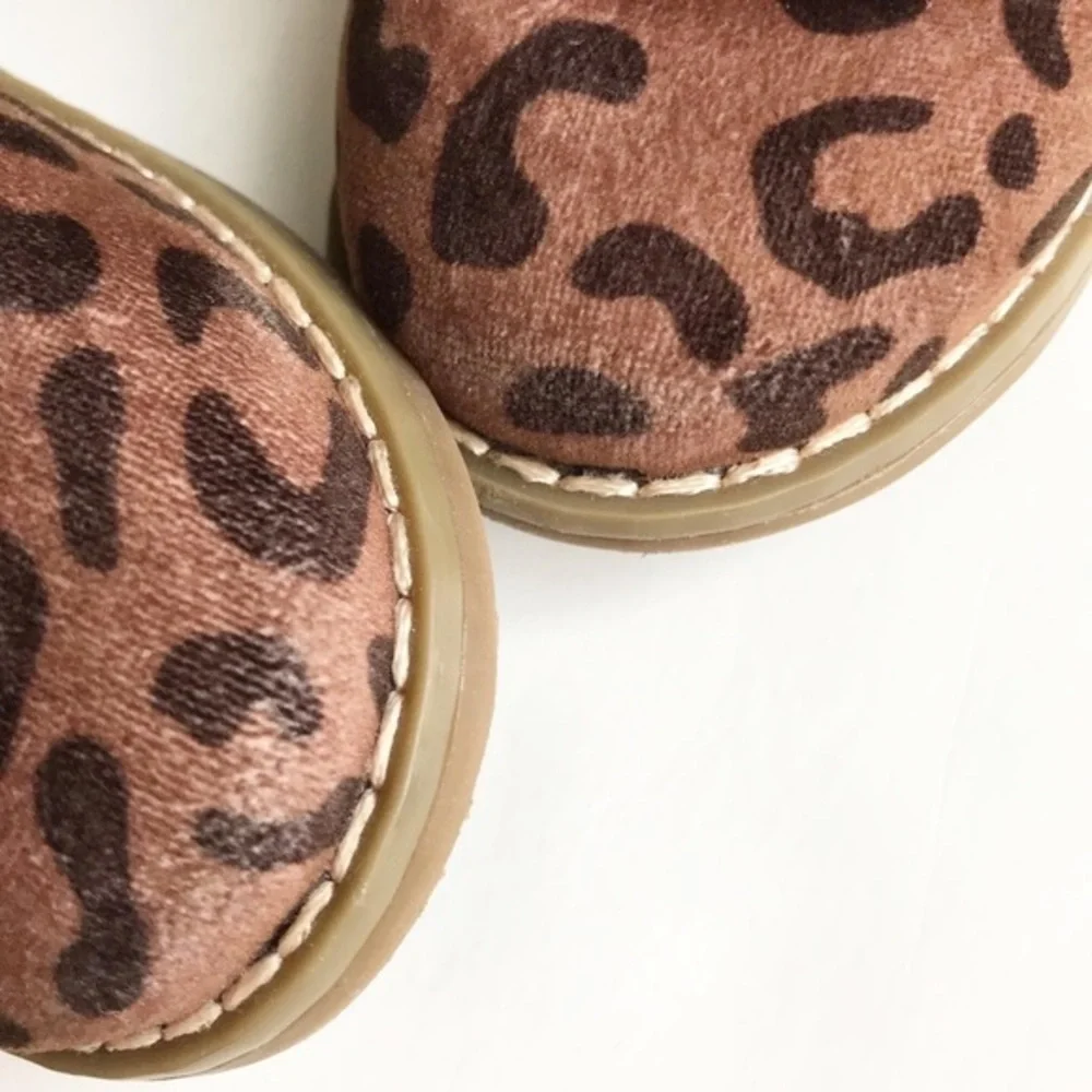 Babygap faux suede leopard print short boots VGUC  size 8